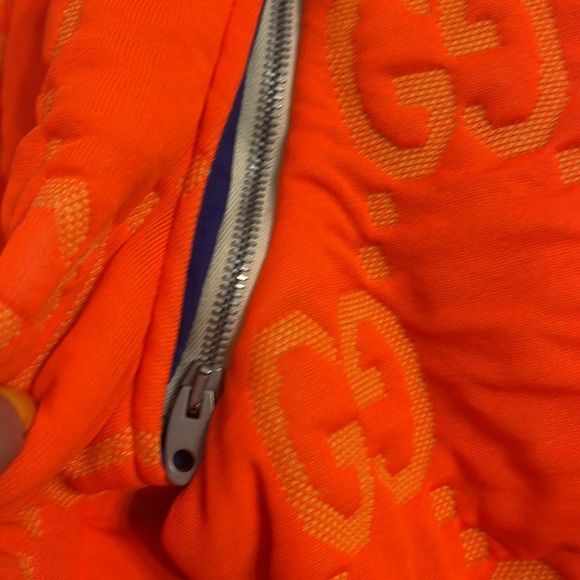 Beautiful Gucci Jacket - Picture 6 of 13